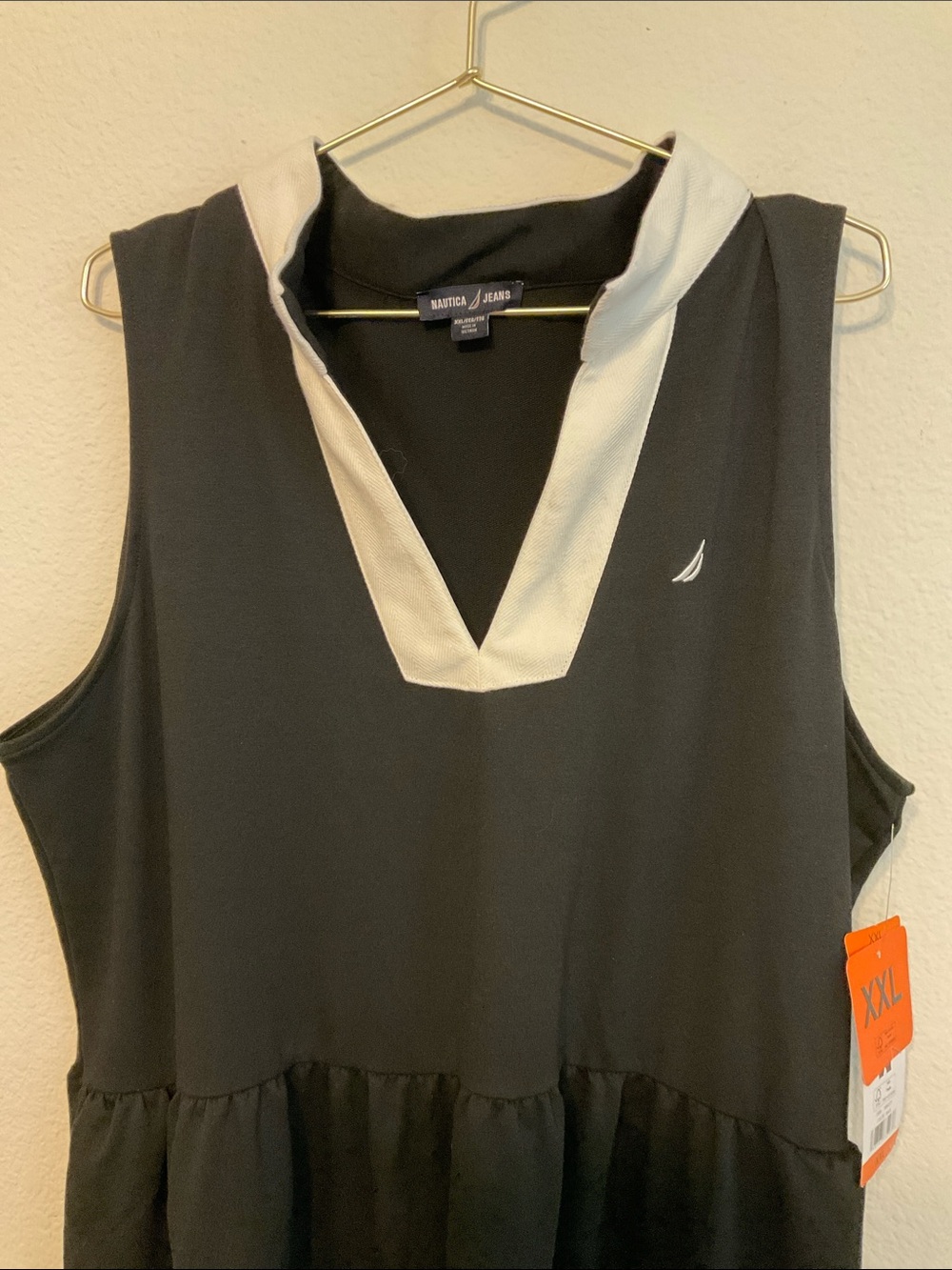 Nautica Black Sleeveless V-Neck Tiered Dress with White Trim - Picture 2 of 7